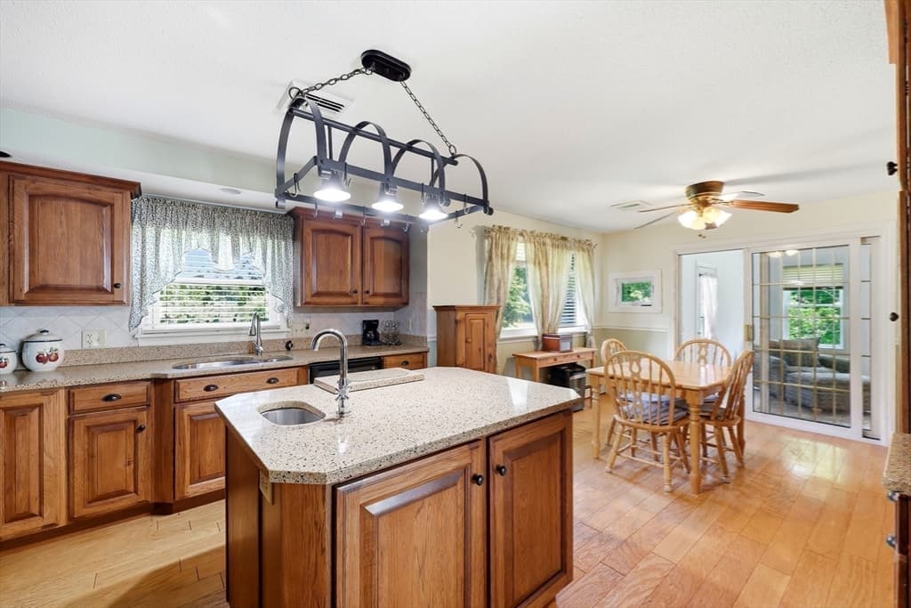 297 Montgomery Road, Westfield MA 01085 photo 13