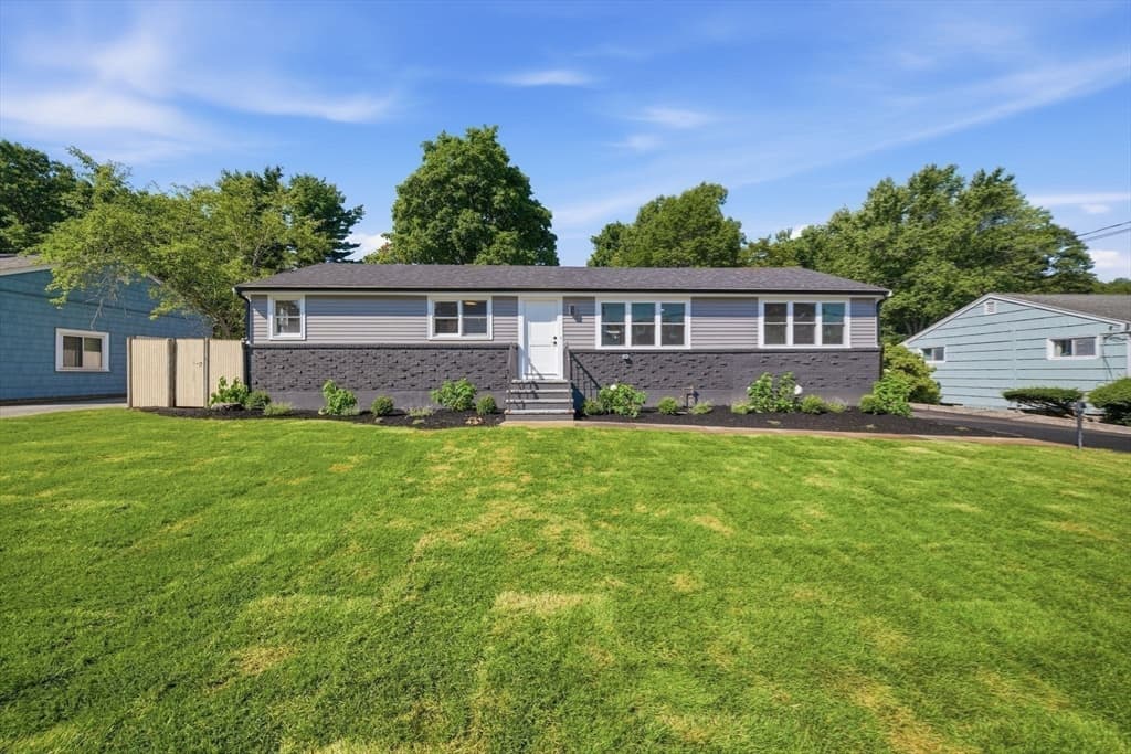 219 Hunting Rd, Needham MA 02494 photo 17