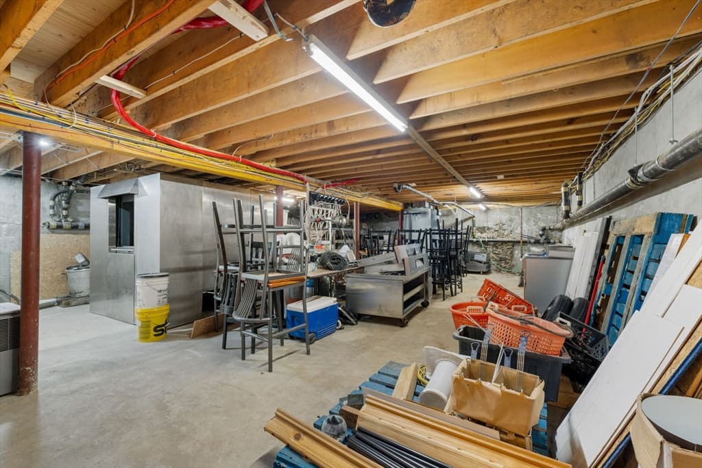 289 Acushnet Ave, New Bedford MA 02740 photo 37