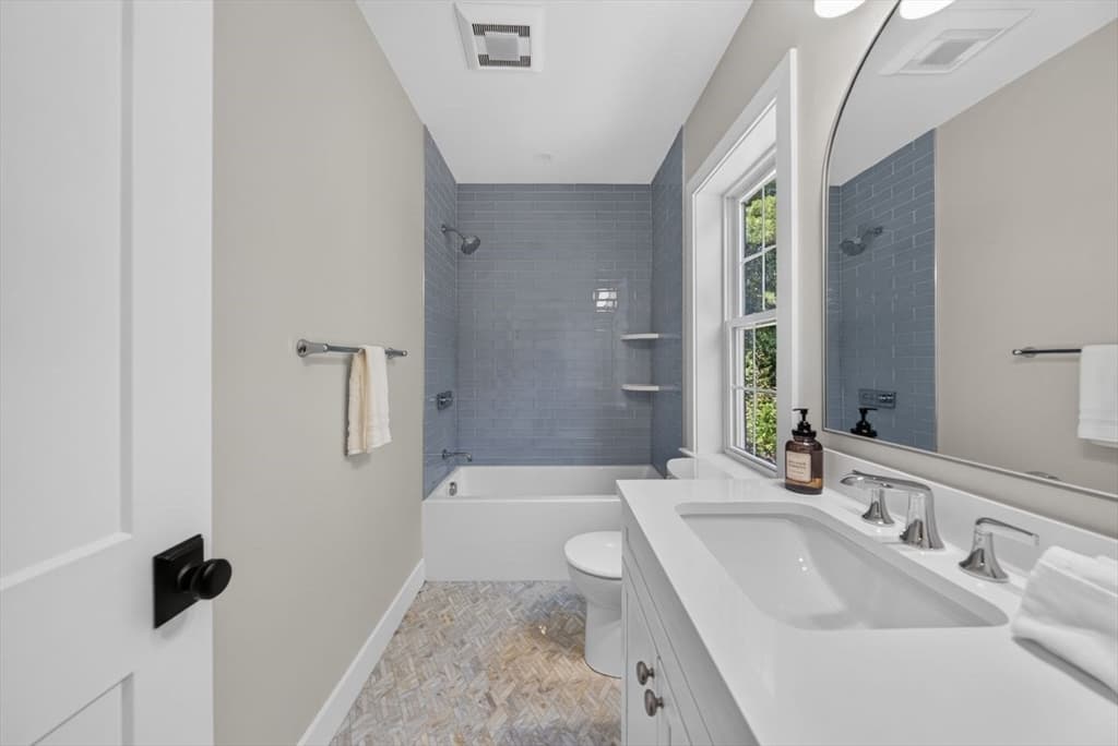 11 Viking Road, Winchester MA 01890 photo 17