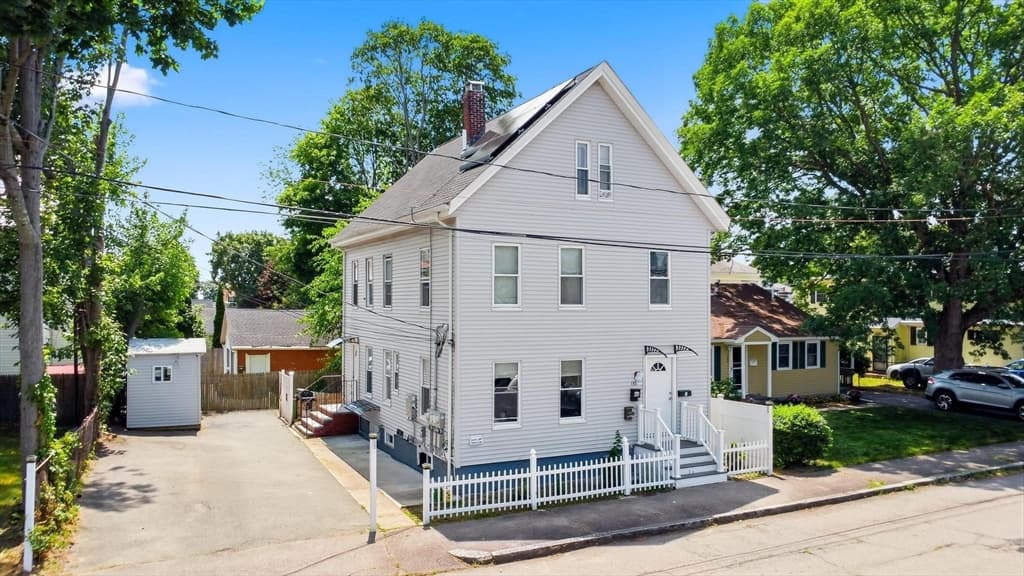 132 Huntington St, Brockton MA 02301 photo 36