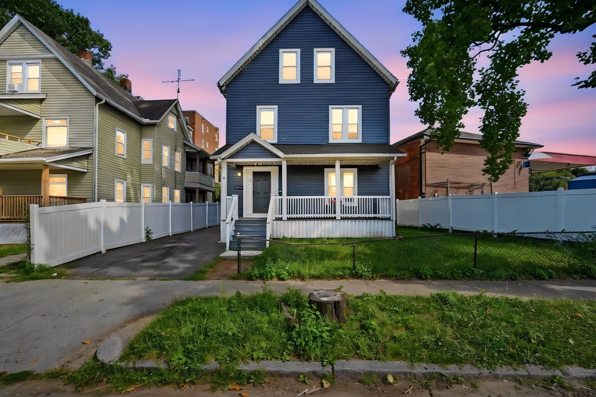 2 Family - 2 Units Up/Down at 15 Warriner Ave, Springfield MA 01108, Springfield, photo 2 of 28