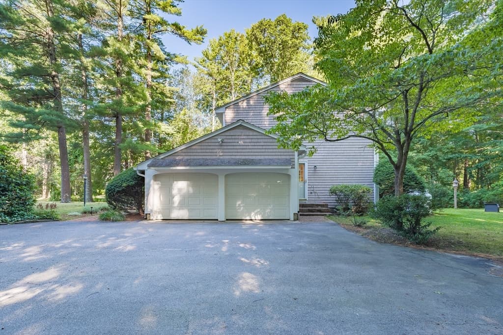 2 Nottingham Drive, Raynham MA 02767 photo 5