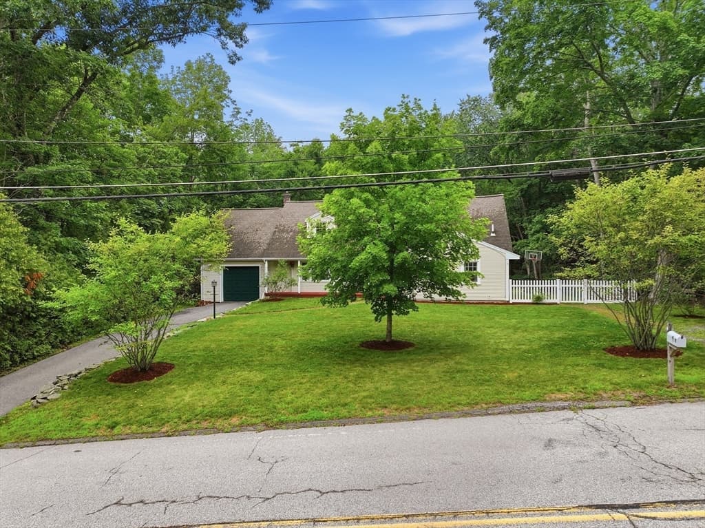 Single Family Residence at 51 Whittemore Rd, Sturbridge MA 01566, Sturbridge, photo 25 of 27