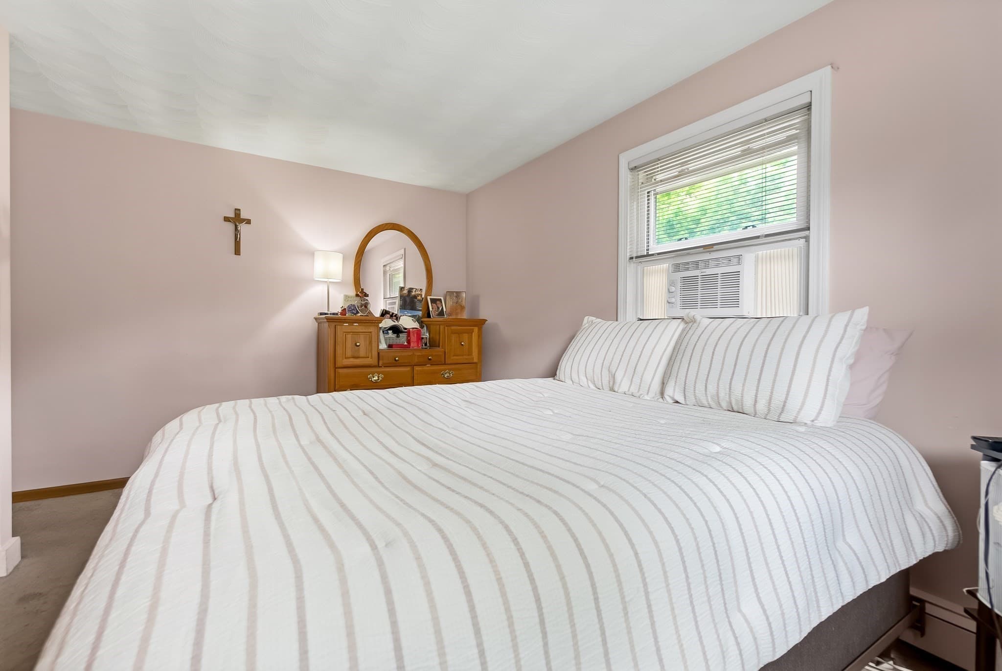 Single Family Residence at 64 Hemenway Rd, Framingham MA 01701, photo 16 of 30