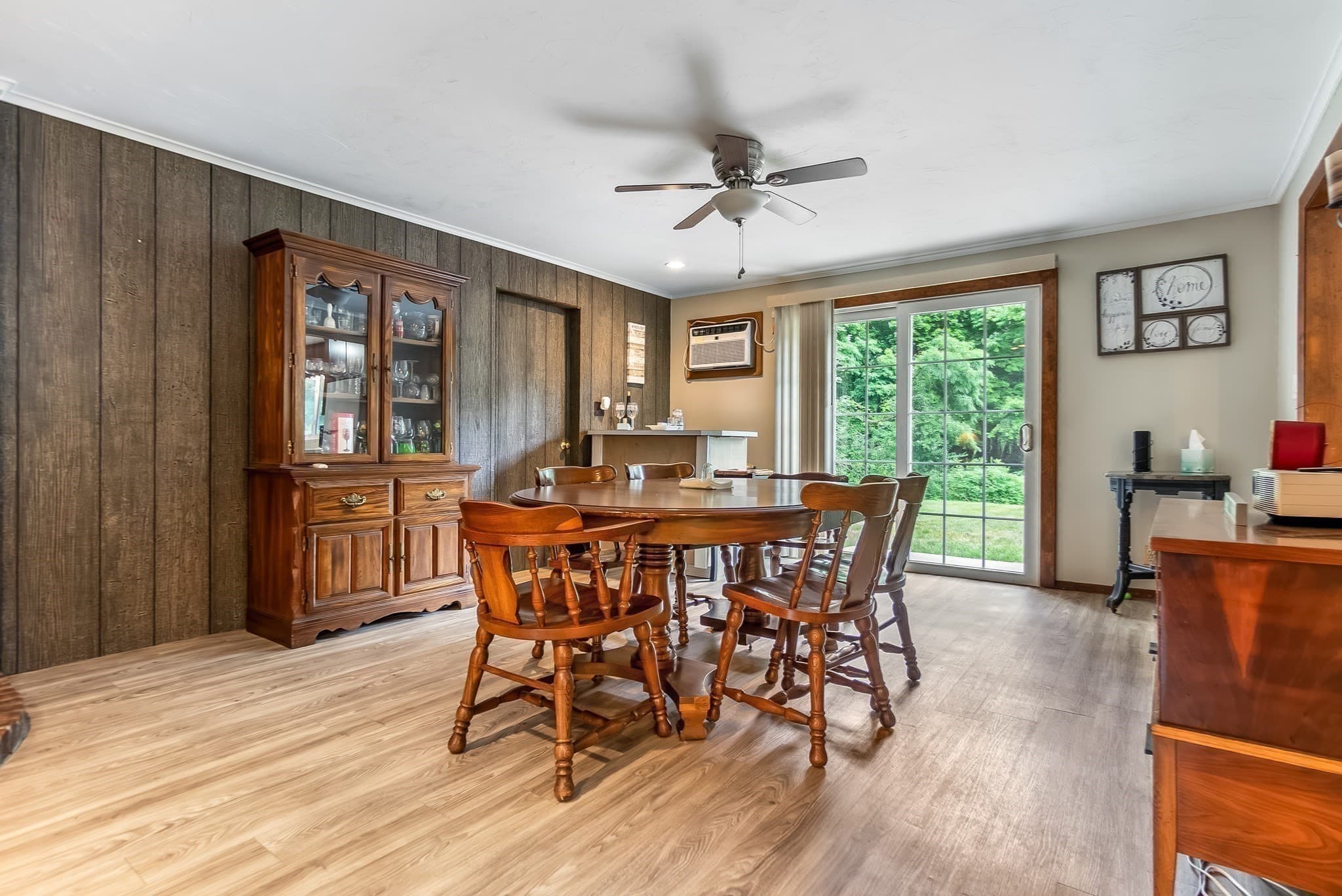 Single Family Residence at 64 Hemenway Rd, Framingham MA 01701, photo 11 of 30