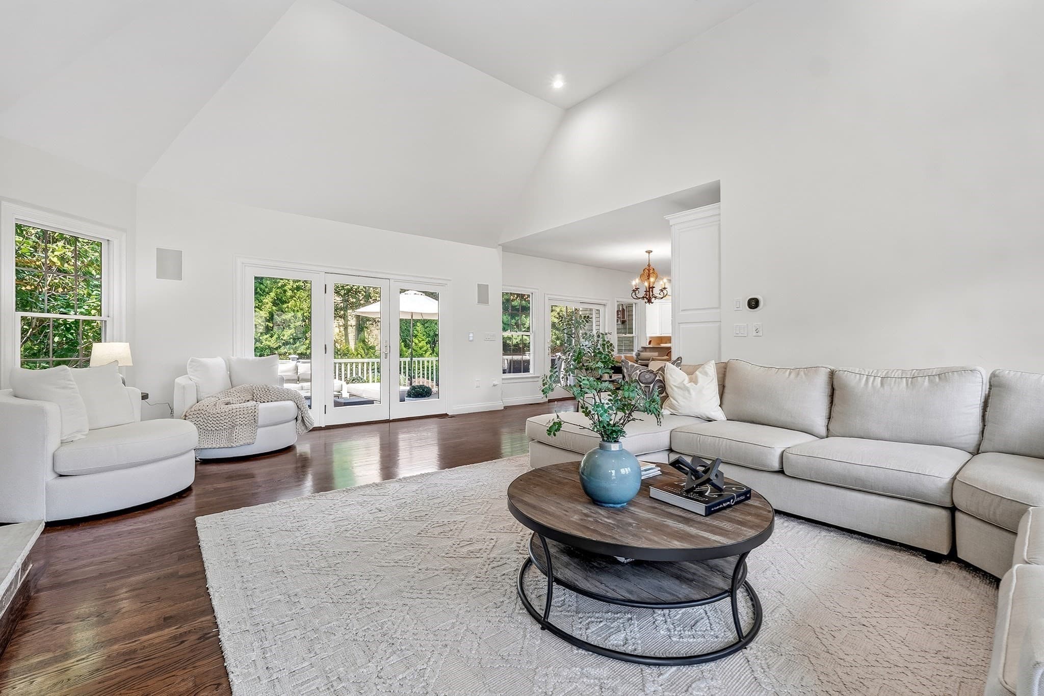 Single Family Residence at 2 Goldman Cir, Bedford MA 01730, Bedford, photo 6 of 42