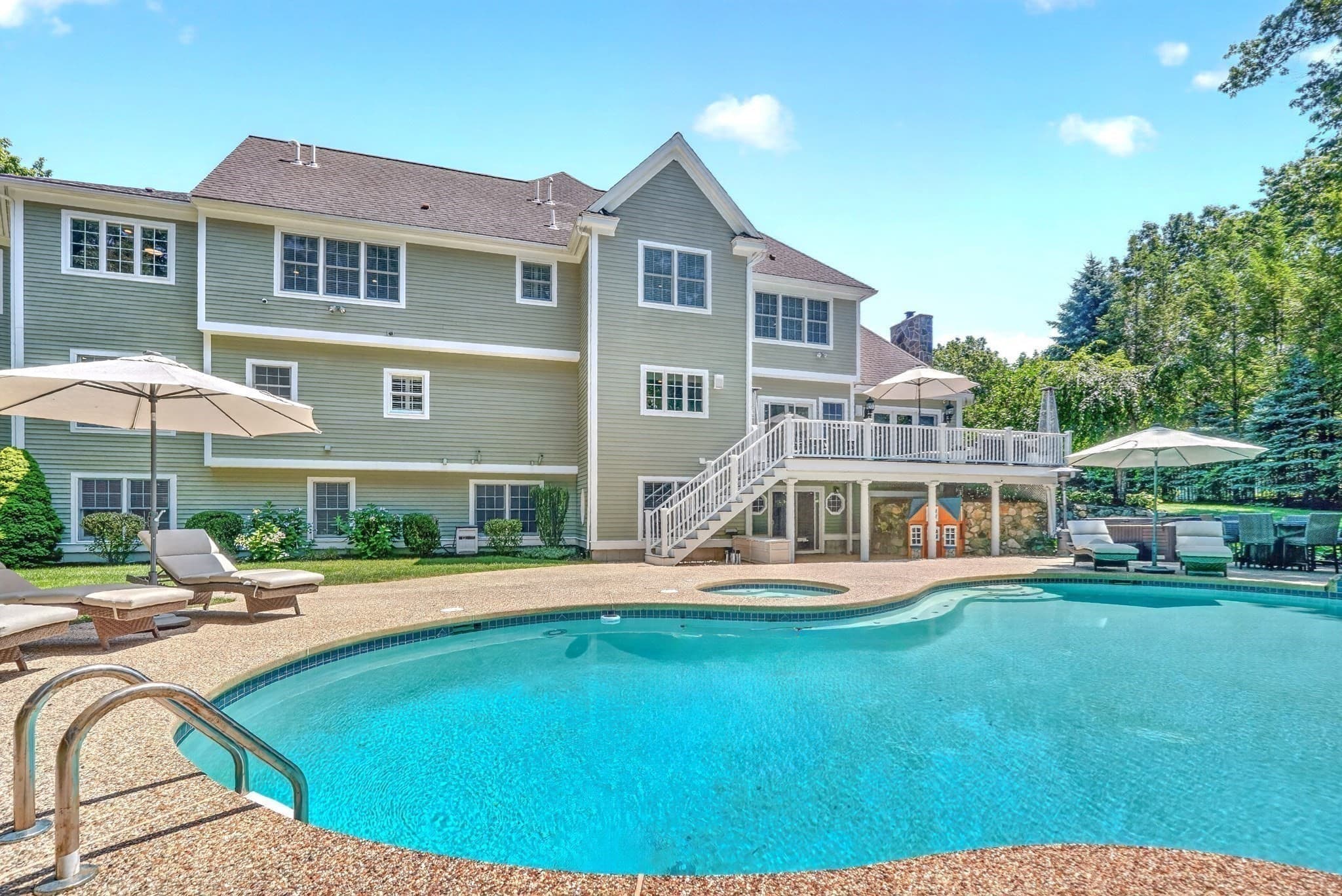 Single Family Residence at 2 Goldman Cir, Bedford MA 01730, Bedford, photo 32 of 42