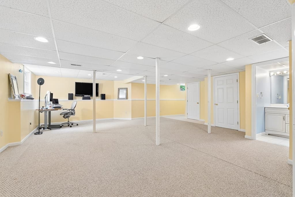 136 Davis Road, Acton MA 01720 photo 33
