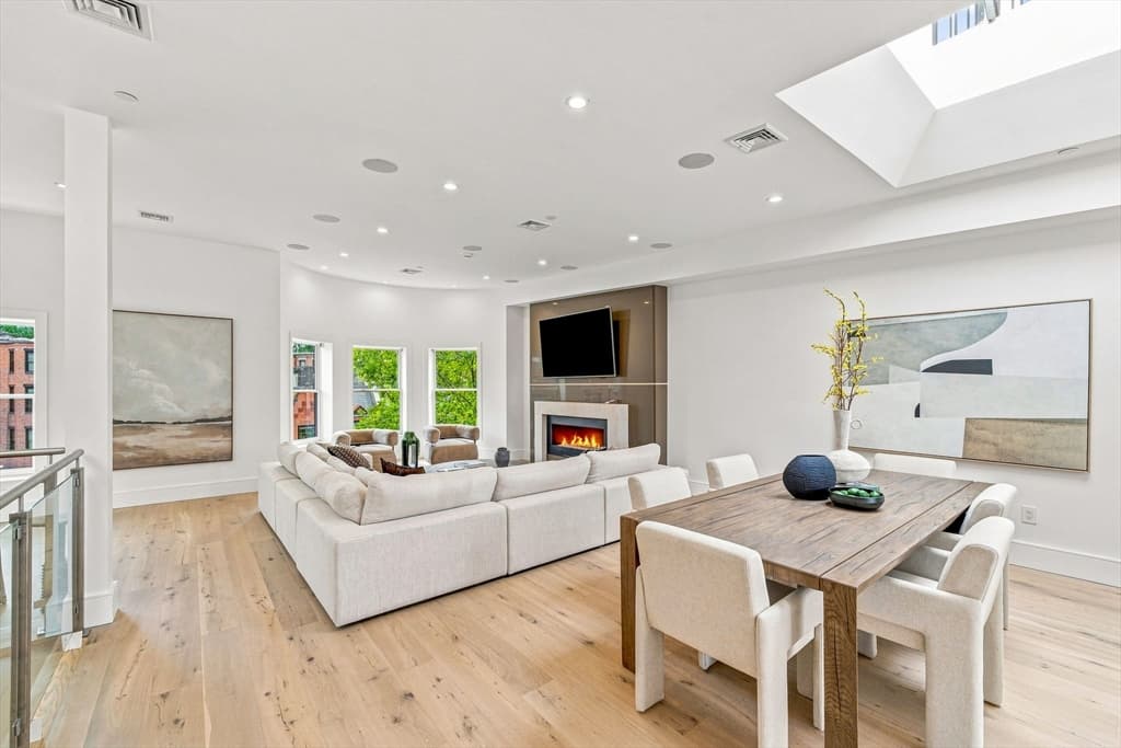 431 Marlborough St PH, Boston MA 02115