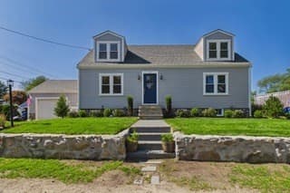 13 Hammond Street, Mattapoisett MA 02739