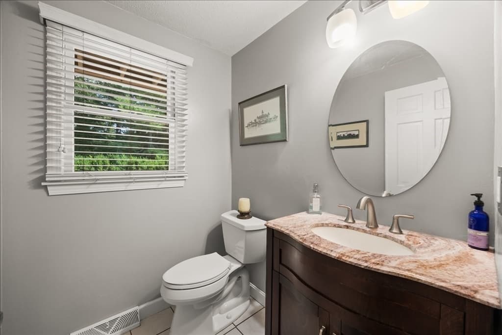 9 Fort Apache Dr, Franklin MA 02038 photo 9
