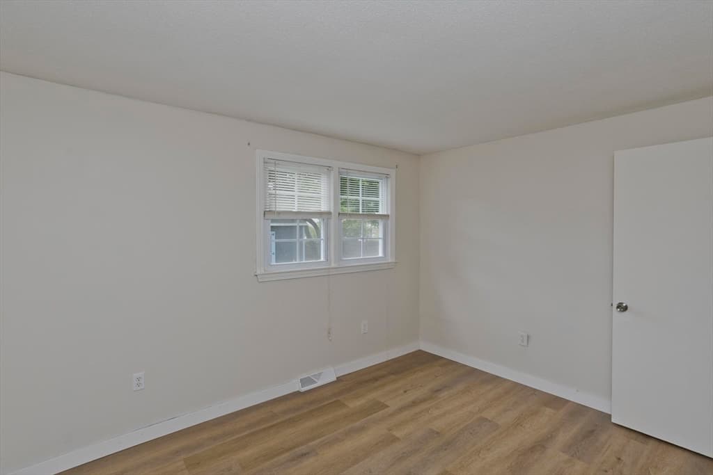 70 Yeoman Avenue, Westfield MA 01085 photo 36