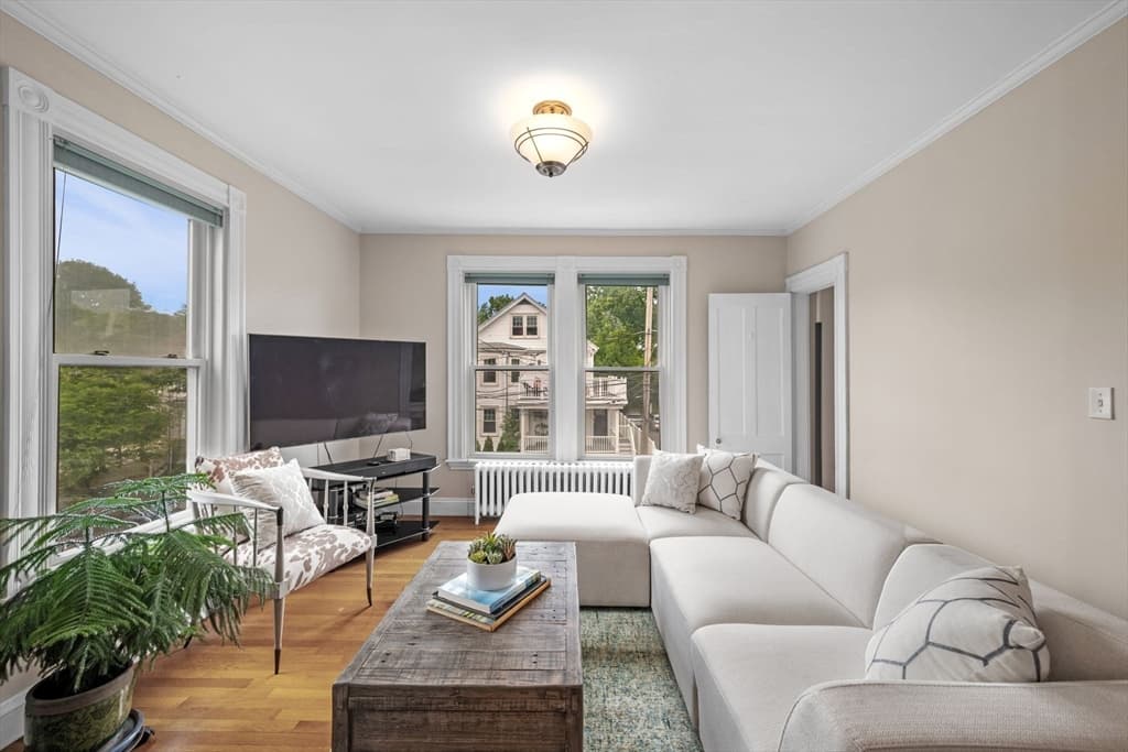 128 Selwyn St # 2, Boston MA 02131 photo 6