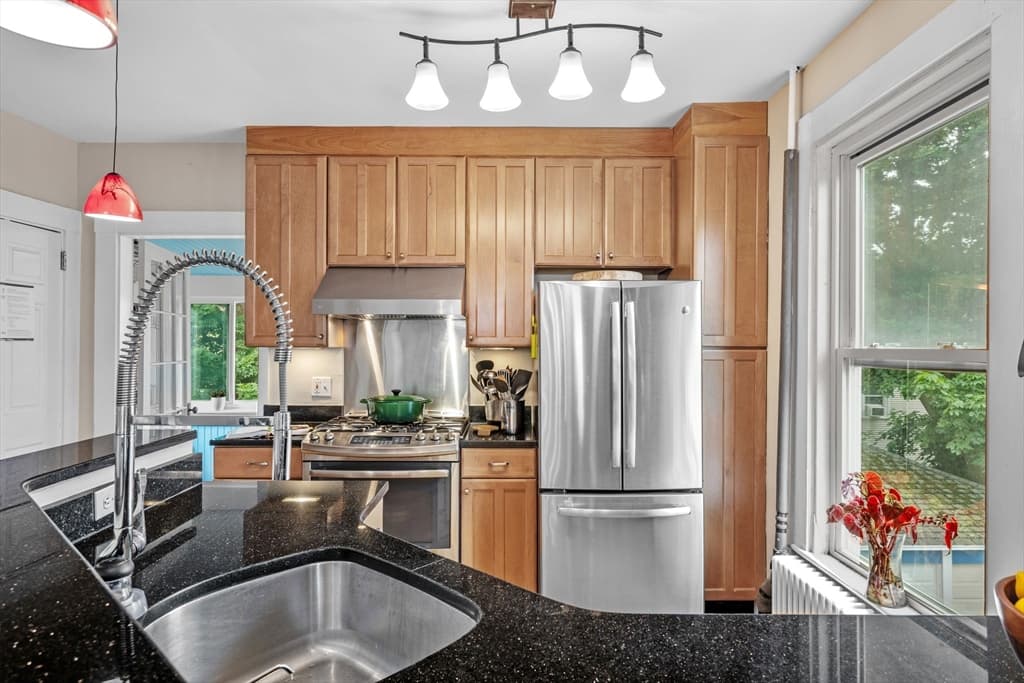 128 Selwyn St # 2, Boston MA 02131 photo 16