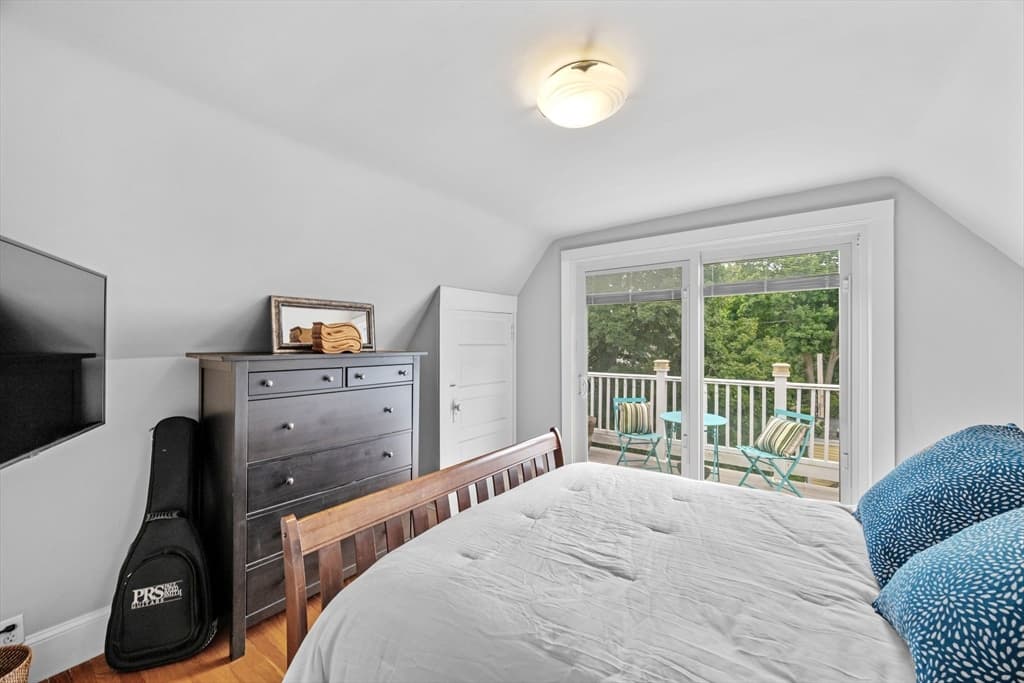 128 Selwyn St # 2, Boston MA 02131 photo 24