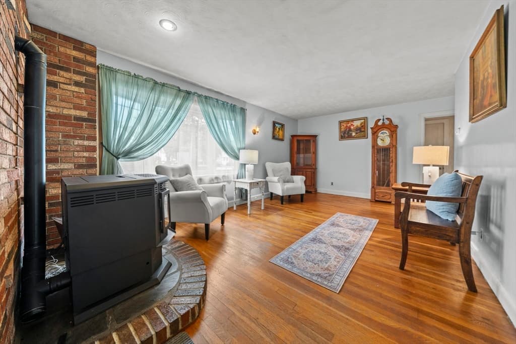 52 Wyman St, Woburn MA 01801 photo 20