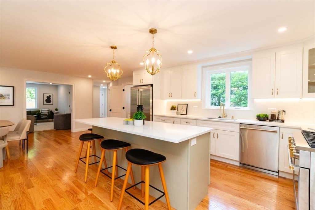 22 Bellevue St # 2, Boston MA 02132 photo 6