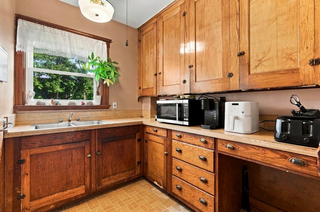 4 Arthur Street, Salem MA 01970 photo 12