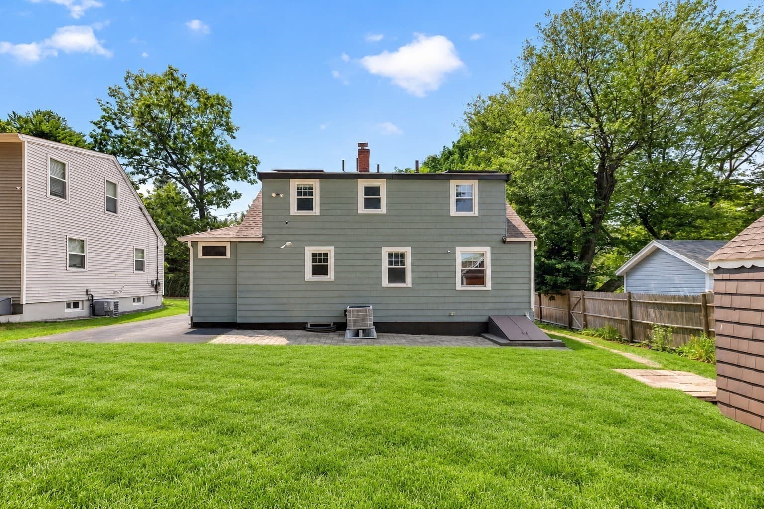 Single Family Residence at 19 Springvale Ln, Lynn MA 01904, Lynn, photo 30 of 38