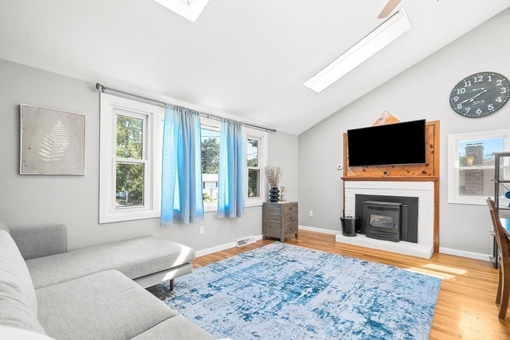 8 Haskell Rd, Pepperell MA 01463 photo 17