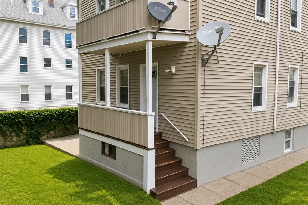 17 Salisbury St, New Bedford MA 02744 photo 28