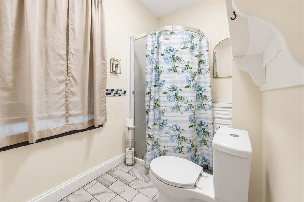 17 Salisbury St, New Bedford MA 02744 photo 21