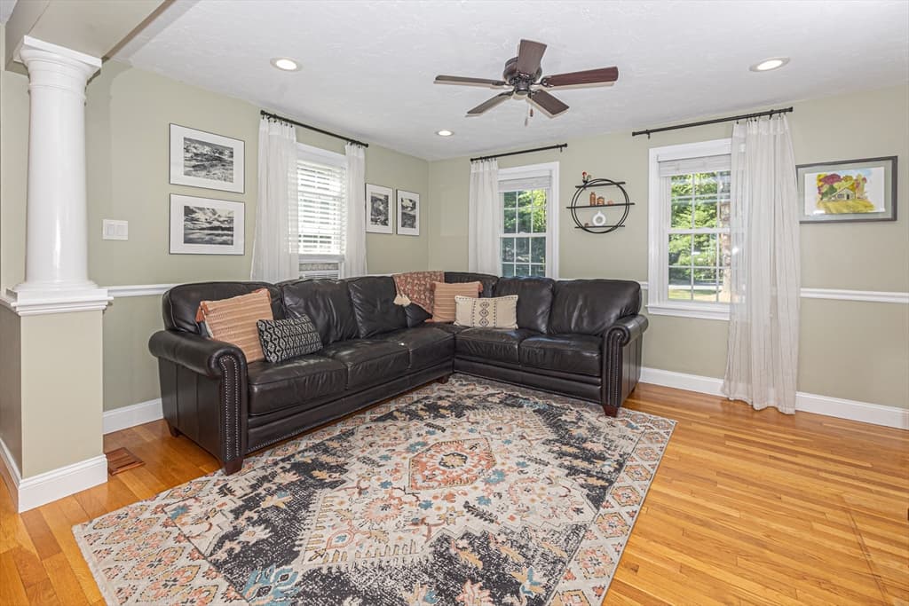 60 Justine Rd, Plymouth MA 02360 photo 3