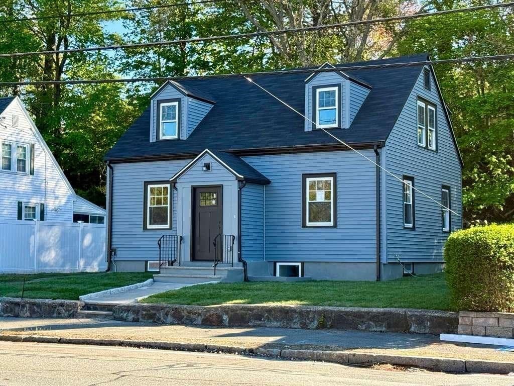 714 Lynnfield St, Lynn MA 01904