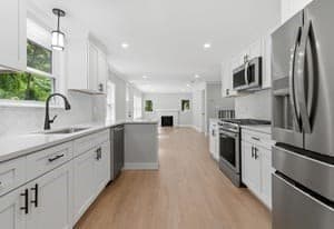 9 Walden Pond Ave, Saugus MA 01906 photo 9