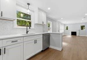 9 Walden Pond Ave, Saugus MA 01906 photo 8