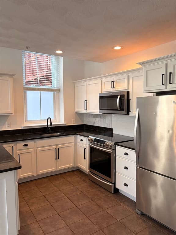 52 Washington St, Haverhill MA 01830 photo 3