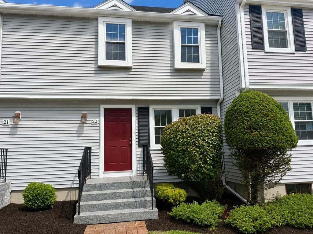 161 Winter St # 22, Hanson MA 02341