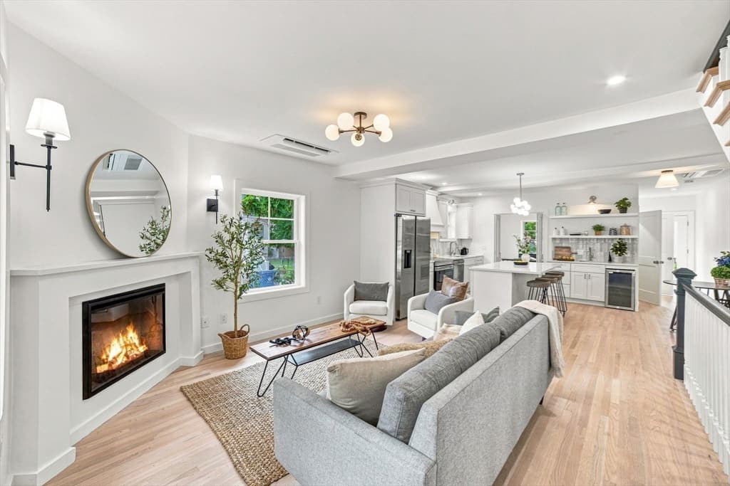 18 Jefferson Rd # A, Wakefield MA 01880 photo 2