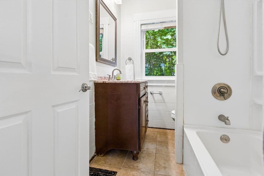 142 S Main St, Sharon MA 02067 photo 21