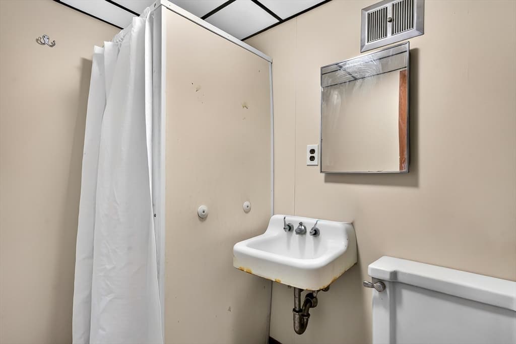 58 Oliver Street, Fitchburg MA 01420 photo 40