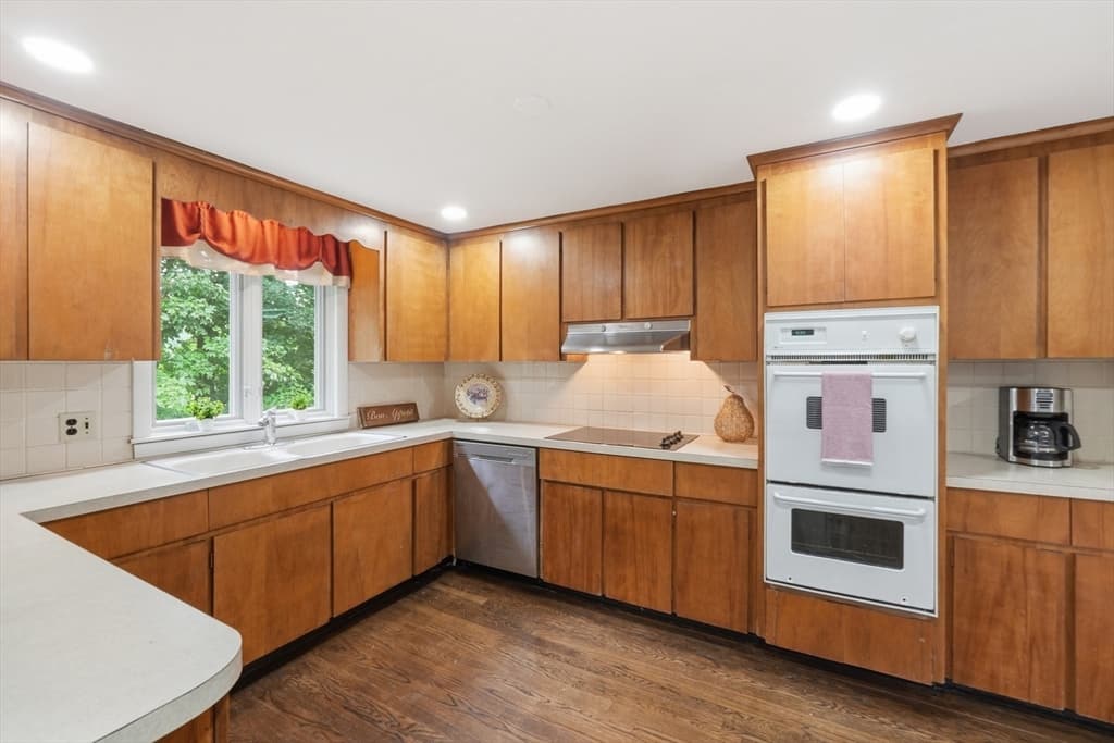 7 Cherry Ridge Road, Acton MA 01720 photo 8