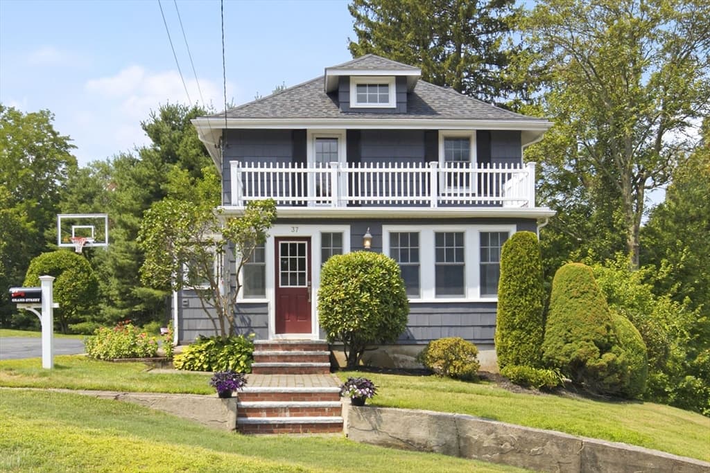 37 Grand St, Canton MA 02021 photo 2