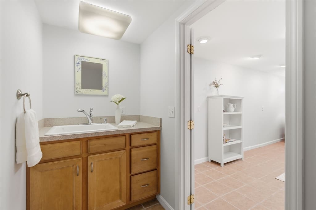 37 Grand St, Canton MA 02021 photo 32