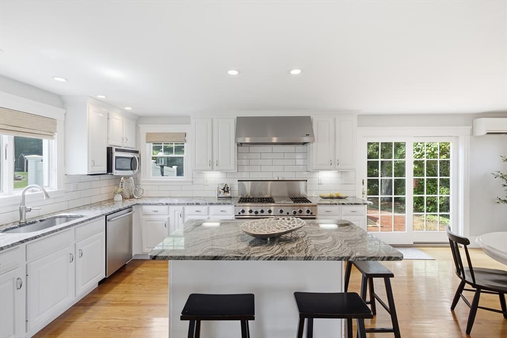 37 Grand St, Canton MA 02021 photo 15