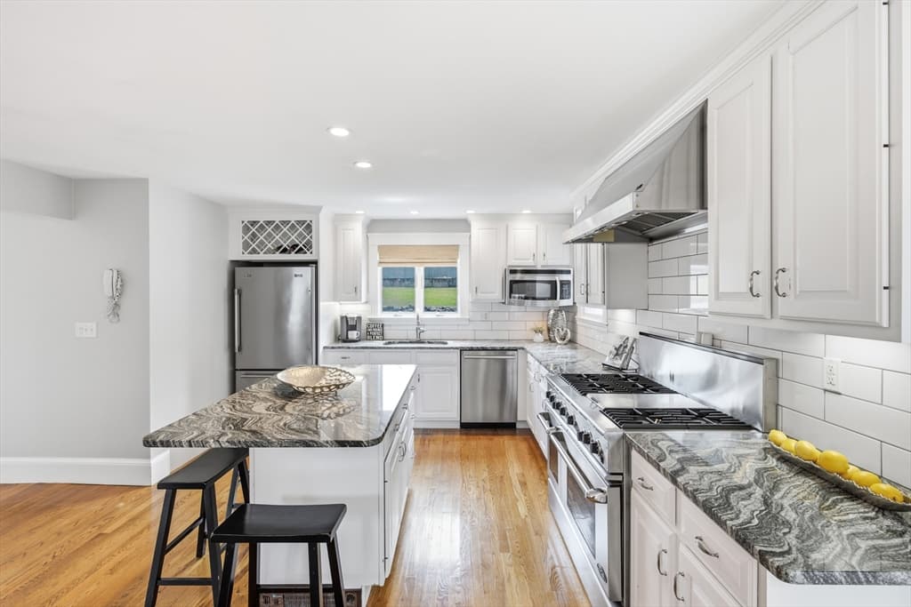 37 Grand St, Canton MA 02021 photo 11
