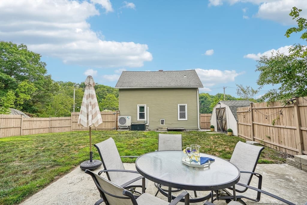 Single Family Residence at 185 West Main St, Millbury MA 01527, Millbury, photo 24 of 32