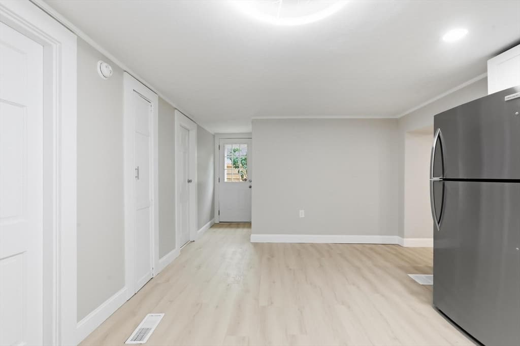 89 Milford St, Hanson MA 02341 photo 6