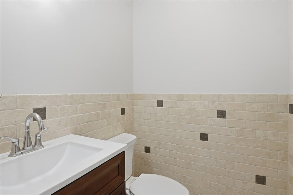 Single Family Residence at 73 Dudley Hill Road, Dudley MA 01571, Dudley, photo 17 of 40