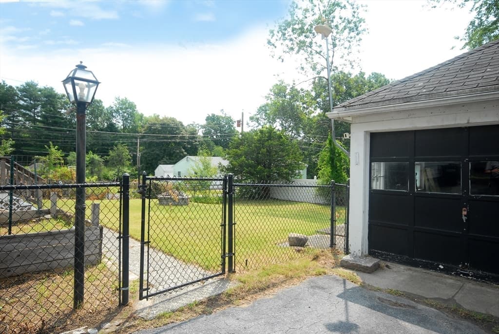 10 Brook St, Ayer MA 01432 photo 3