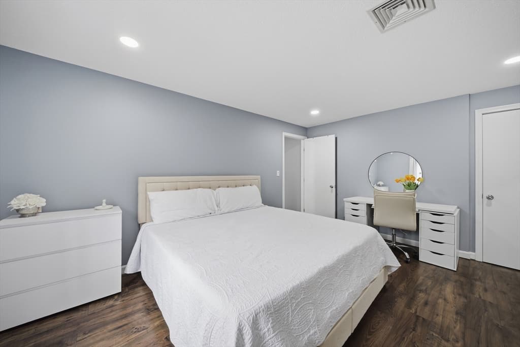 307 Amherst St # 2, Nashua NH 03063 photo 12
