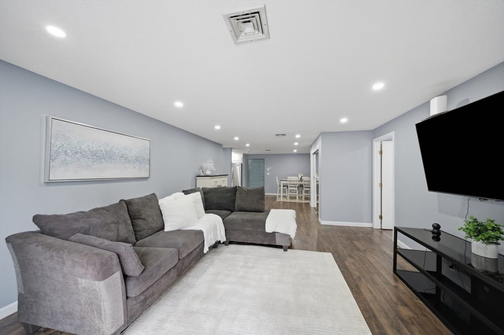 307 Amherst St # 2, Nashua NH 03063 photo 9