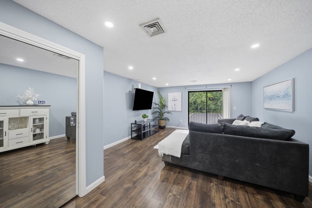 307 Amherst St # 2, Nashua NH 03063 photo 8
