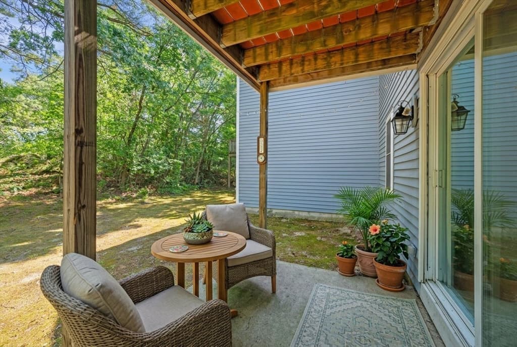 68 Lantern Ln # 7, Dracut MA 01826 photo 3