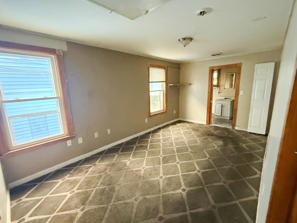 33 Avalon St, Revere MA 02151 photo 11